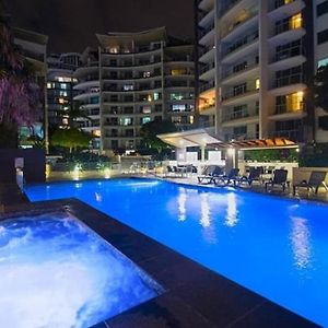 Three-Bedroom Apartment Sea View